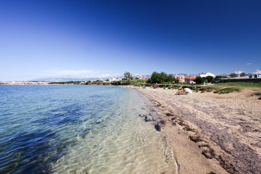 Apartments Cecilija Povljana Bagian luar foto